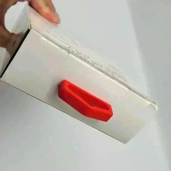 Motor Trend Dual 12V Universal Socket Adapter 2X 12 Sockets MT-12VDS - Picture 4 of 7